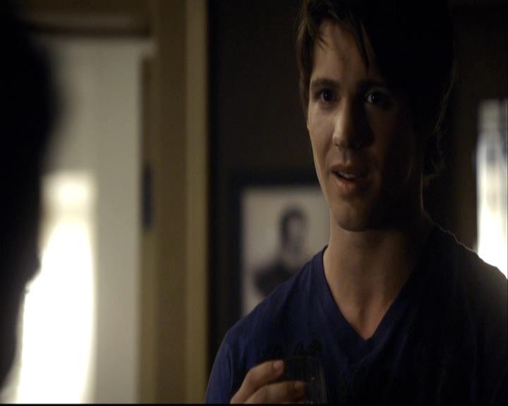 VampireDiariesWorld-dot-org_2x05KillOrBeKilled1207.jpg