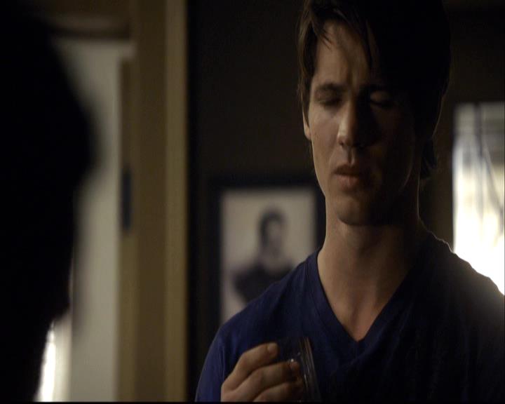 VampireDiariesWorld-dot-org_2x05KillOrBeKilled1211.jpg
