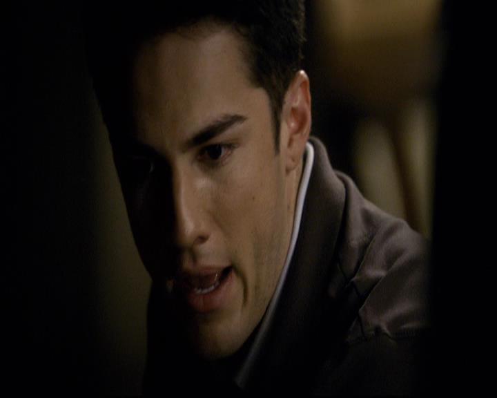 VampireDiariesWorld-dot-org_2x05KillOrBeKilled1218.jpg