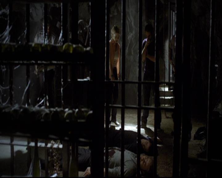 VampireDiariesWorld-dot-org_2x05KillOrBeKilled1252.jpg