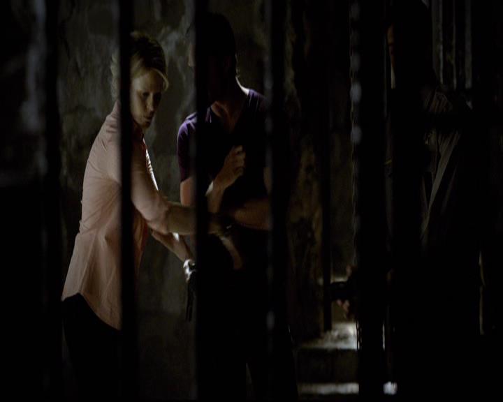 VampireDiariesWorld-dot-org_2x05KillOrBeKilled1259.jpg