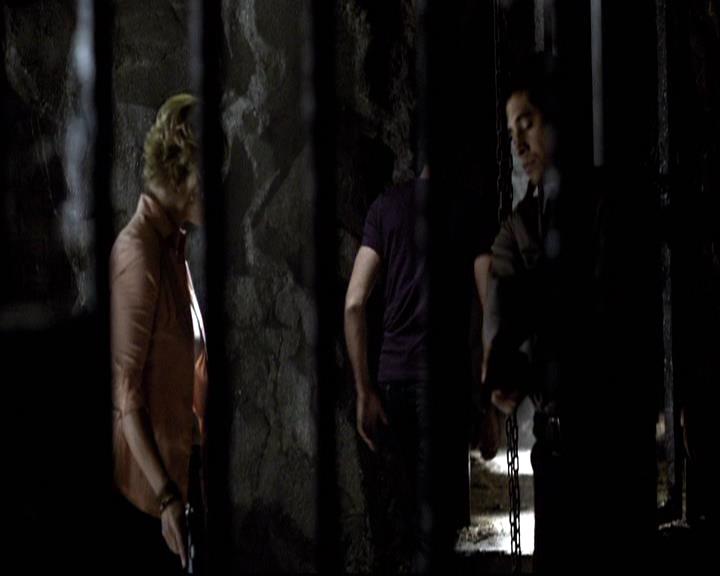 VampireDiariesWorld-dot-org_2x05KillOrBeKilled1279.jpg