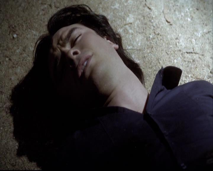 VampireDiariesWorld-dot-org_2x05KillOrBeKilled1375.jpg