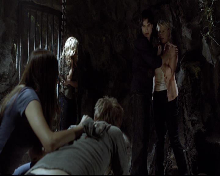 VampireDiariesWorld-dot-org_2x05KillOrBeKilled1565.jpg