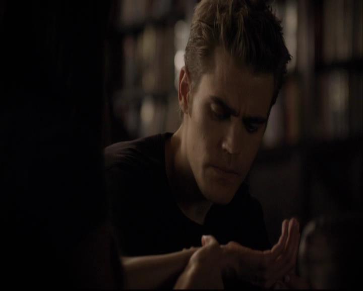 VampireDiariesWorld-dot-org_2x05KillOrBeKilled2114.jpg