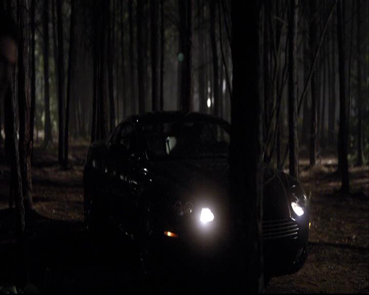 VampireDiariesWorld-dot-org_2x05KillOrBeKilled2160.jpg