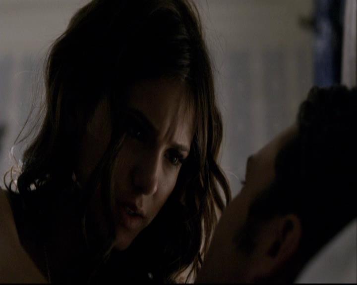 VampireDiariesWorld-dot-org_2x06PlanB0081.jpg