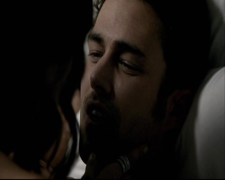 VampireDiariesWorld-dot-org_2x06PlanB0150.jpg