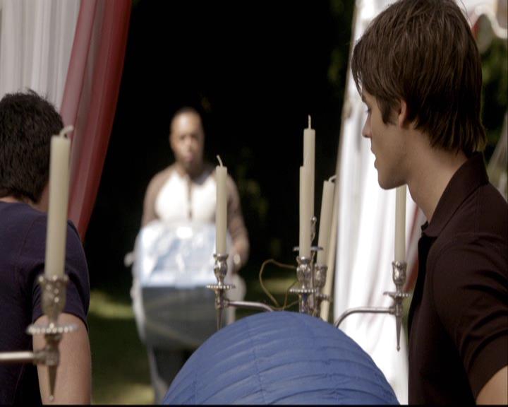 VampireDiariesWorld-dot-org_2x06PlanB0718.jpg