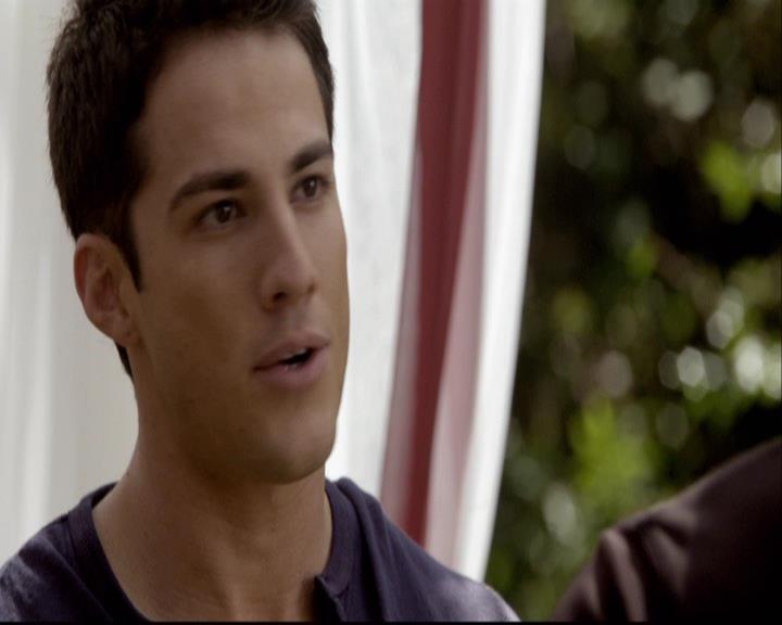 VampireDiariesWorld-dot-org_2x06PlanB0720.jpg