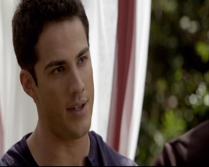 VampireDiariesWorld-dot-org_2x06PlanB0721.jpg