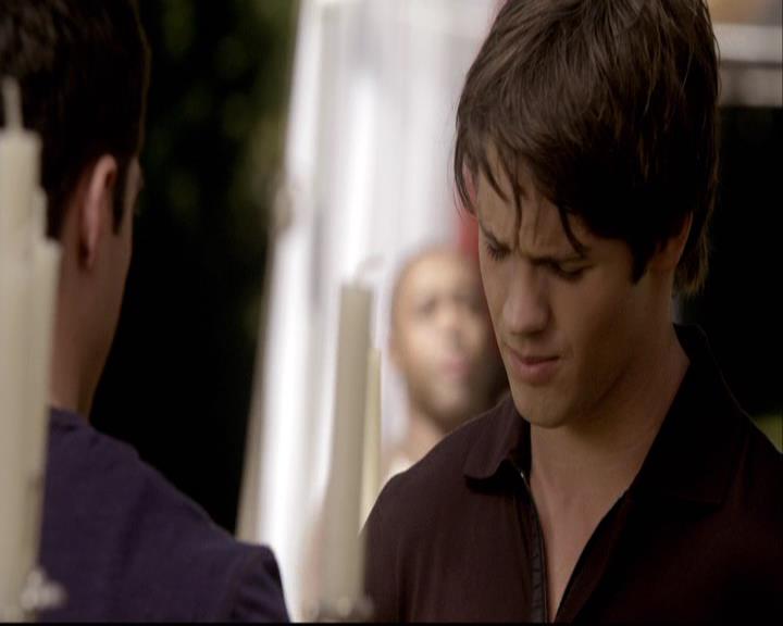 VampireDiariesWorld-dot-org_2x06PlanB0723.jpg