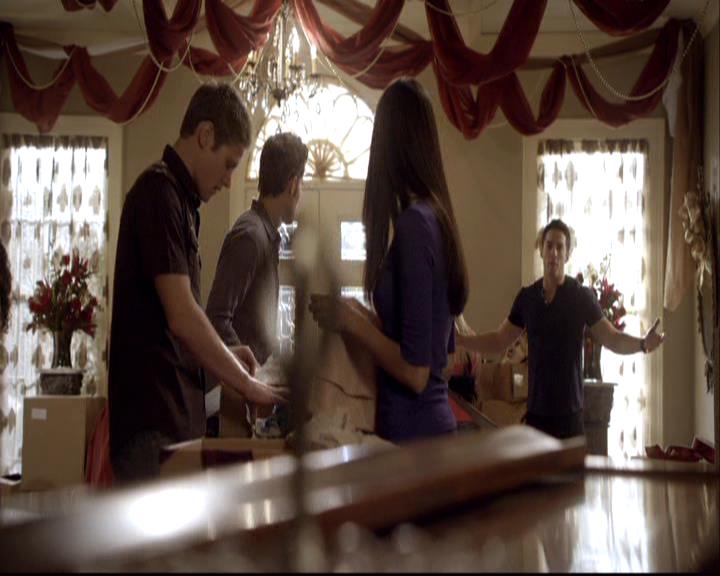 VampireDiariesWorld-dot-org_2x06PlanB1101.jpg