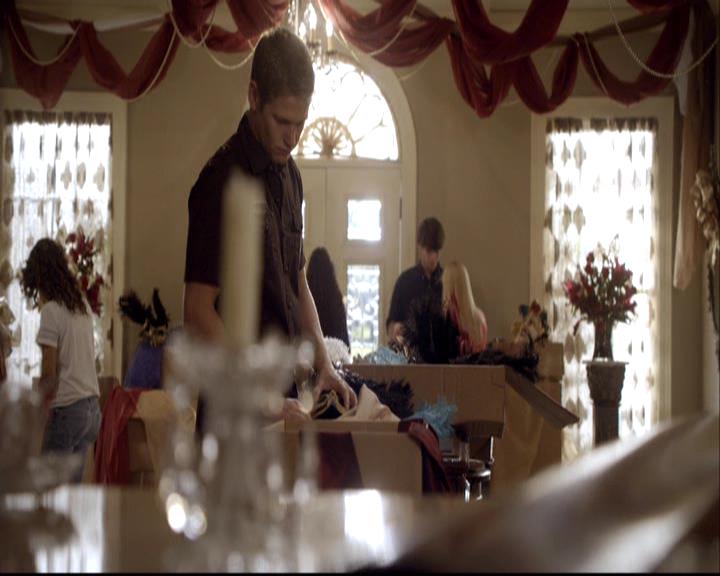 VampireDiariesWorld-dot-org_2x06PlanB1134.jpg