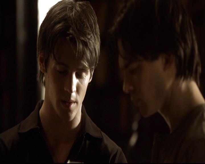 VampireDiariesWorld-dot-org_2x06PlanB1353.jpg