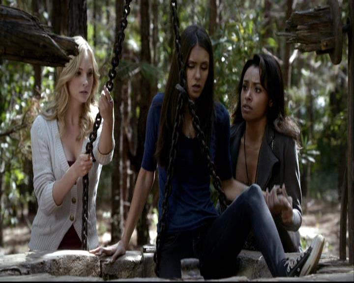 VampireDiariesWorld-dot-org_2x06PlanB1412.jpg