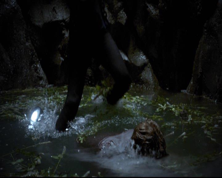 VampireDiariesWorld-dot-org_2x06PlanB1437.jpg