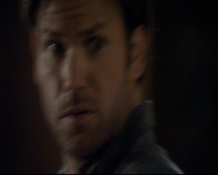 VampireDiariesWorld-dot-org_2x06PlanB1991.jpg
