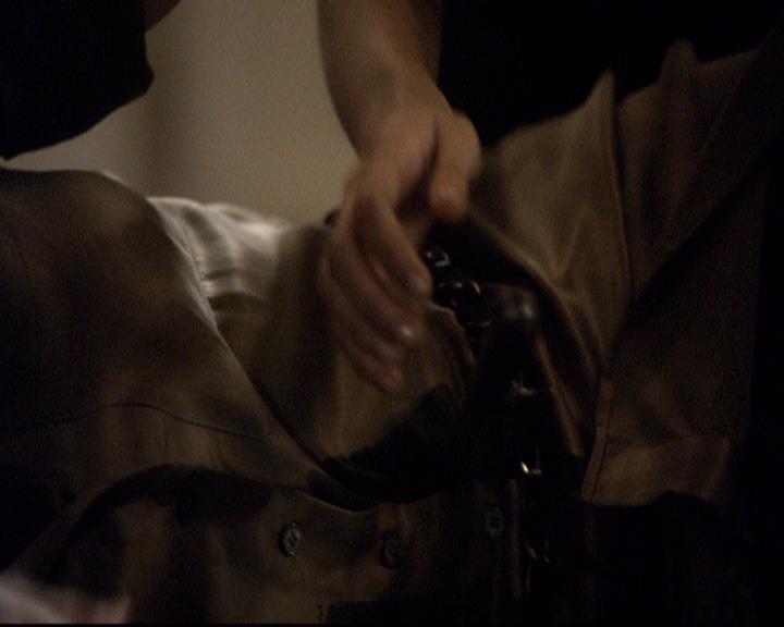 VampireDiariesWorld-dot-org_2x06PlanB1994.jpg