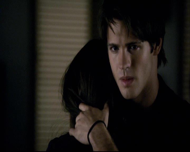 VampireDiariesWorld-dot-org_2x06PlanB2035.jpg