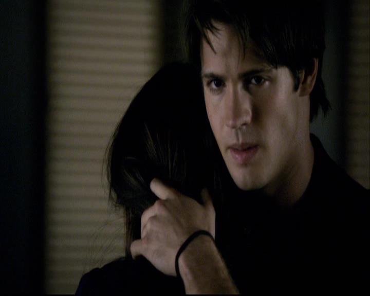 VampireDiariesWorld-dot-org_2x06PlanB2037.jpg