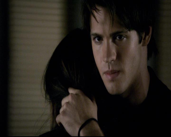 VampireDiariesWorld-dot-org_2x06PlanB2040.jpg