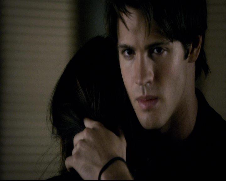 VampireDiariesWorld-dot-org_2x06PlanB2041.jpg