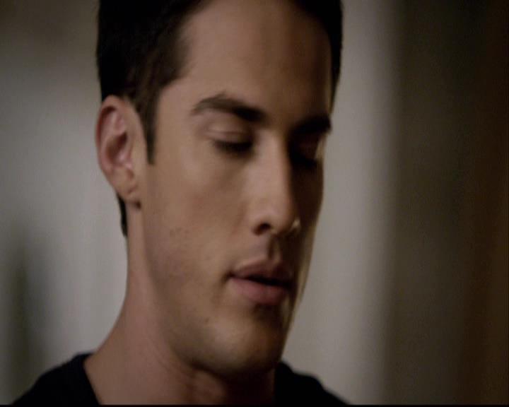 VampireDiariesWorld-dot-org_2x06PlanB2100.jpg