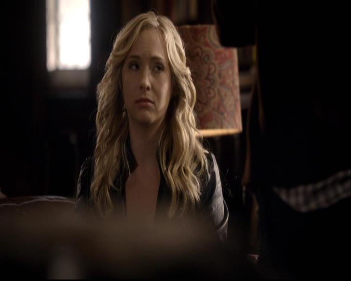 VampireDiariesWorld-dot-org_2x07Masquerade0018.jpg