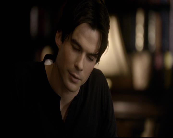 VampireDiariesWorld-dot-org_2x07Masquerade0036.jpg