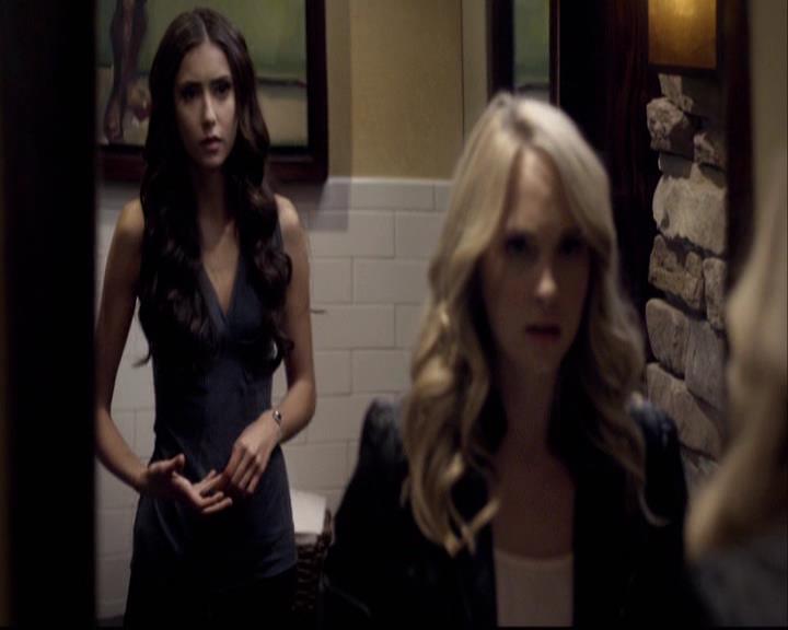 VampireDiariesWorld-dot-org_2x07Masquerade0045.jpg