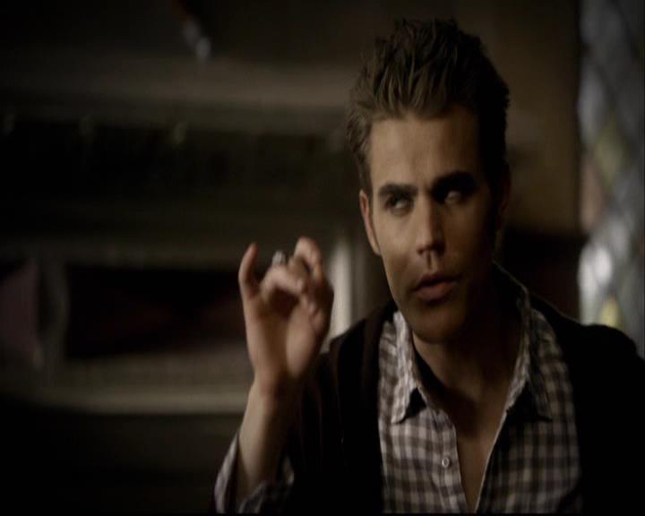 VampireDiariesWorld-dot-org_2x07Masquerade0089.jpg