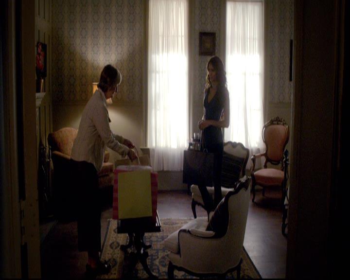 VampireDiariesWorld-dot-org_2x07Masquerade0188.jpg