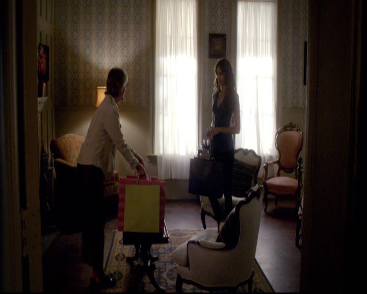 VampireDiariesWorld-dot-org_2x07Masquerade0189.jpg