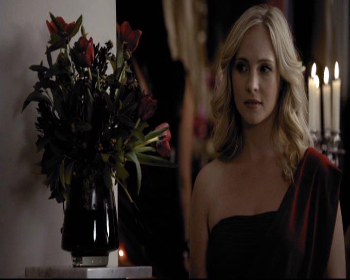 VampireDiariesWorld-dot-org_2x07Masquerade1086.jpg