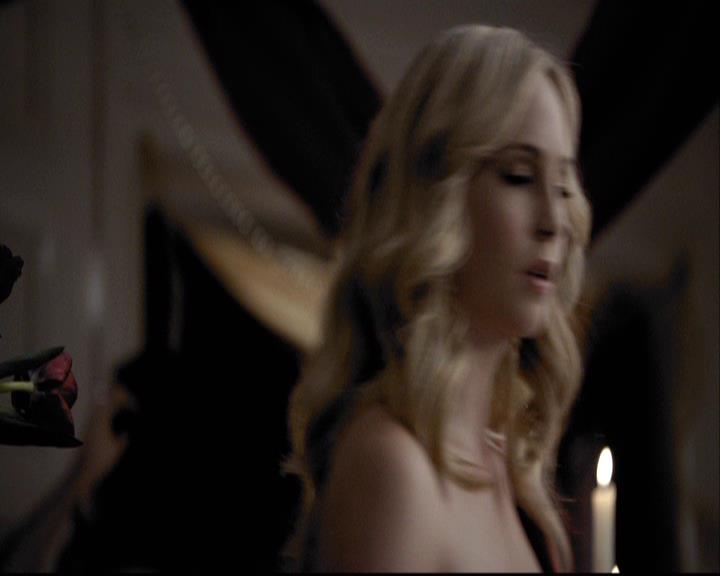 VampireDiariesWorld-dot-org_2x07Masquerade1095.jpg