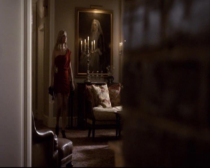 VampireDiariesWorld-dot-org_2x07Masquerade1097.jpg