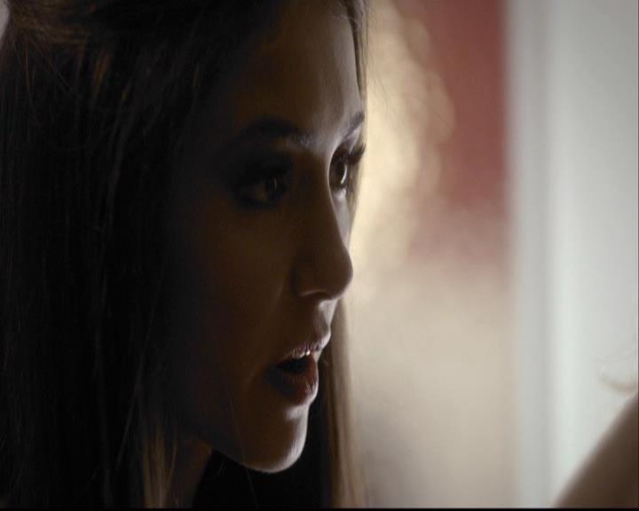 VampireDiariesWorld-dot-org_2x07Masquerade1111.jpg