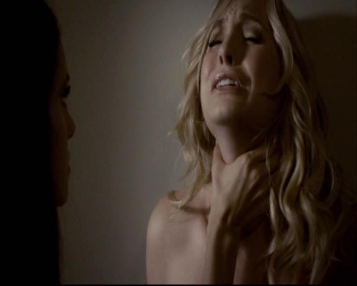 VampireDiariesWorld-dot-org_2x07Masquerade1122.jpg