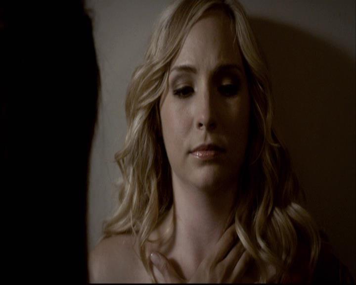 VampireDiariesWorld-dot-org_2x07Masquerade1130.jpg