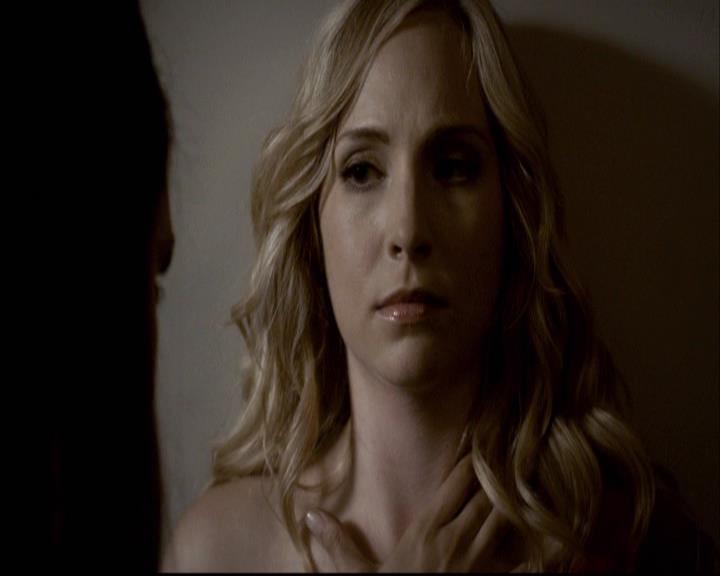 VampireDiariesWorld-dot-org_2x07Masquerade1132.jpg