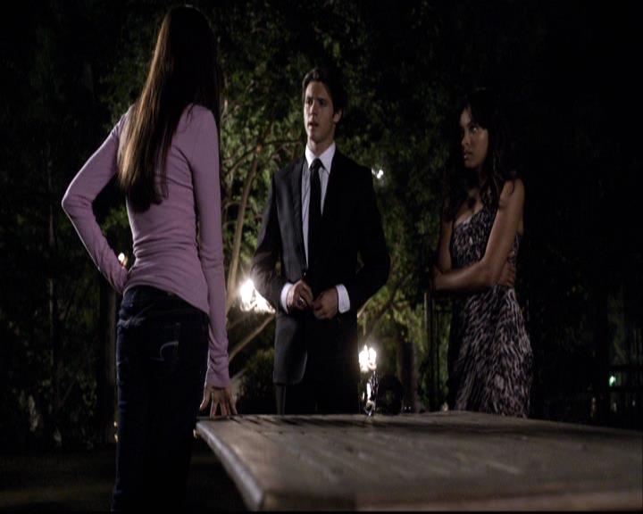 VampireDiariesWorld-dot-org_2x07Masquerade1141.jpg