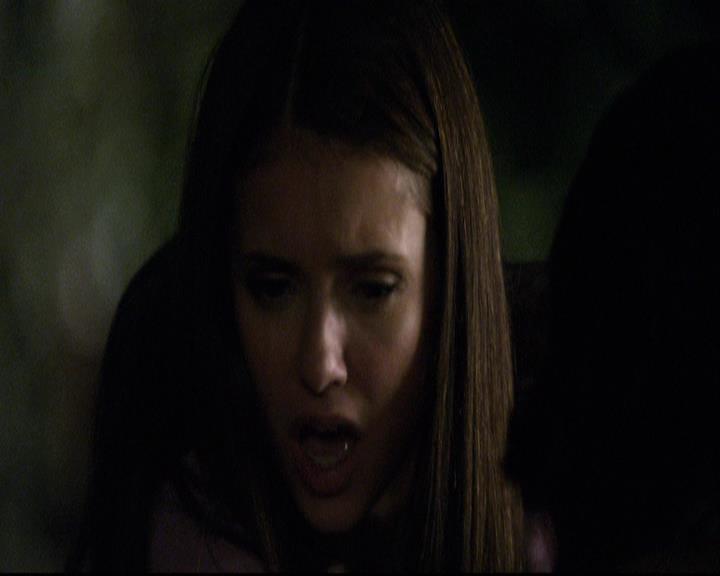 VampireDiariesWorld-dot-org_2x07Masquerade1322.jpg