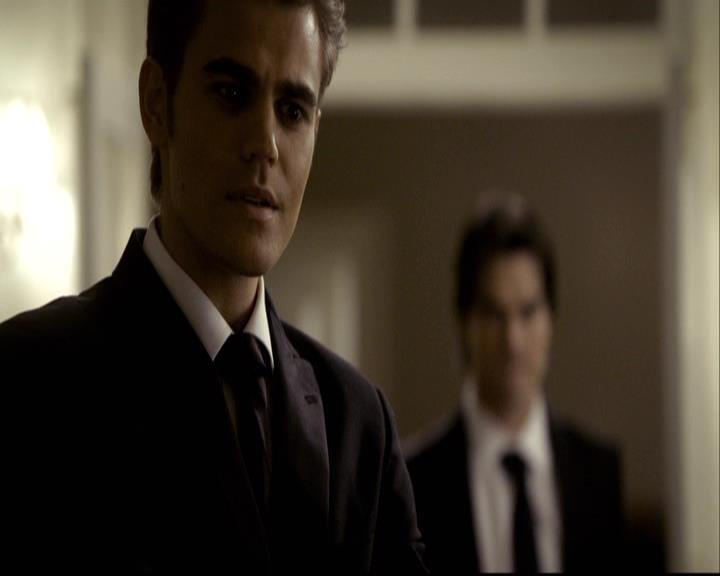 VampireDiariesWorld-dot-org_2x07Masquerade1403.jpg