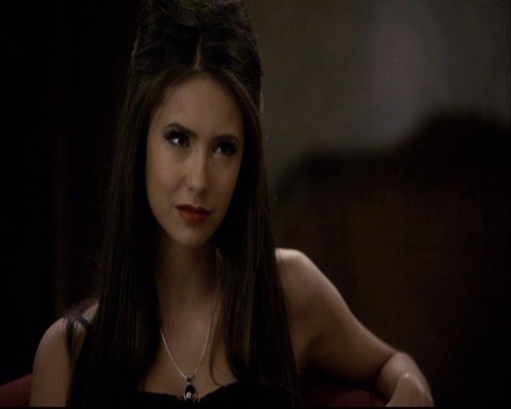 VampireDiariesWorld-dot-org_2x07Masquerade1405.jpg