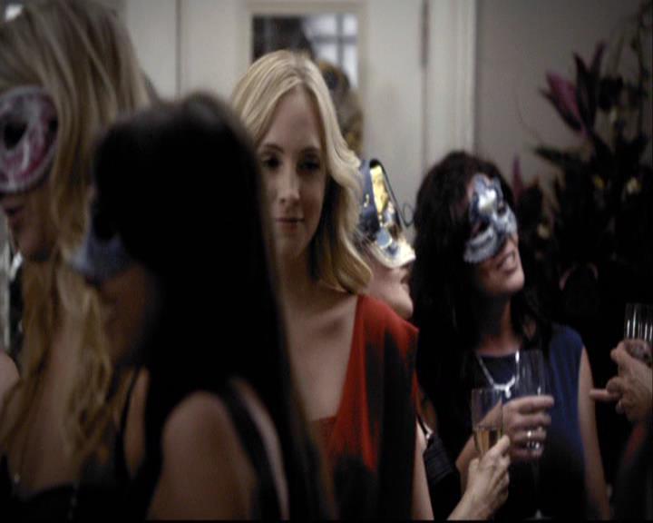 VampireDiariesWorld-dot-org_2x07Masquerade1492.jpg