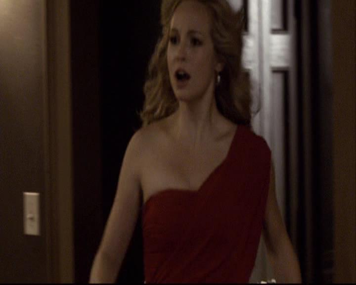 VampireDiariesWorld-dot-org_2x07Masquerade1502.jpg