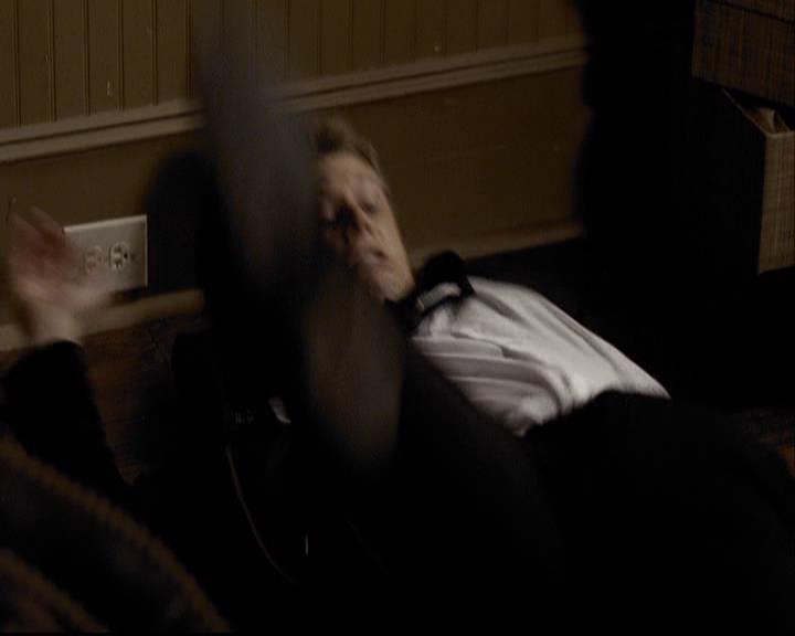 VampireDiariesWorld-dot-org_2x07Masquerade1505.jpg