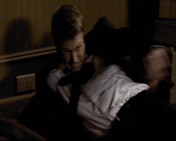 VampireDiariesWorld-dot-org_2x07Masquerade1506.jpg