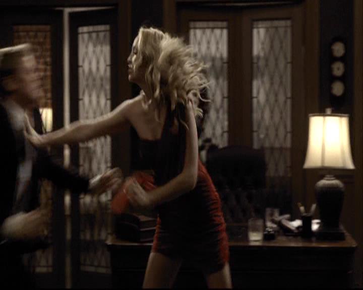 VampireDiariesWorld-dot-org_2x07Masquerade1507.jpg